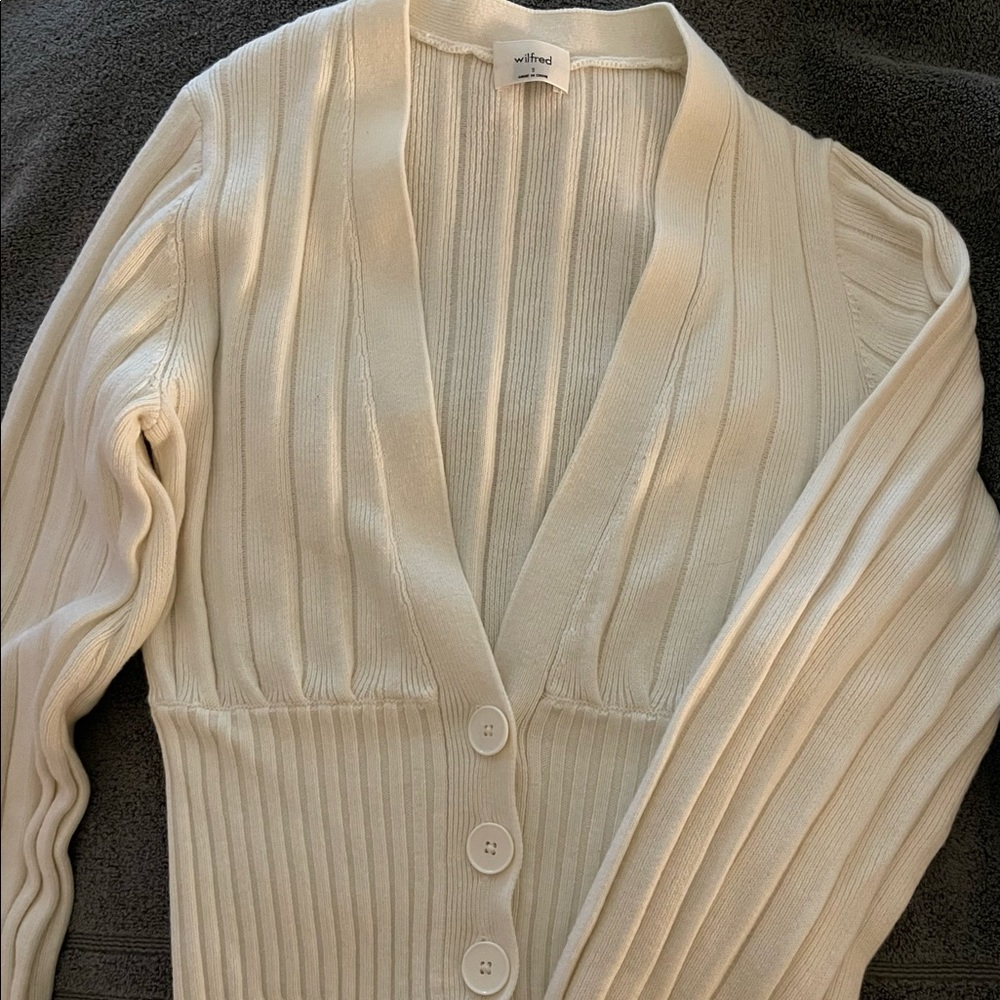 Aritzia Wilfred Plunge Cardigan, cream size small